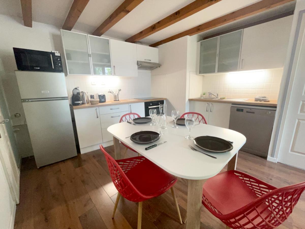 Spacieux Duplex Central Avec Terrasse Tropezienne Salon-de-Provence Exteriör bild