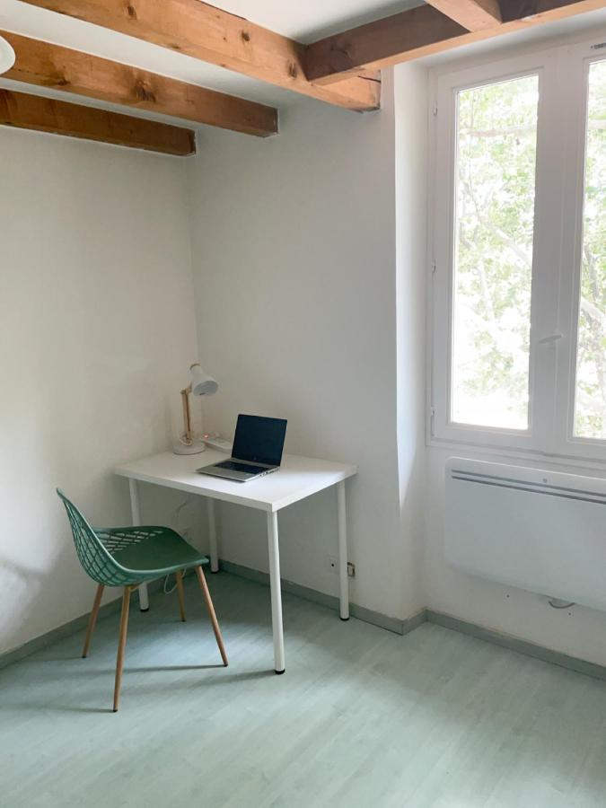 Spacieux Duplex Central Avec Terrasse Tropezienne Salon-de-Provence Exteriör bild