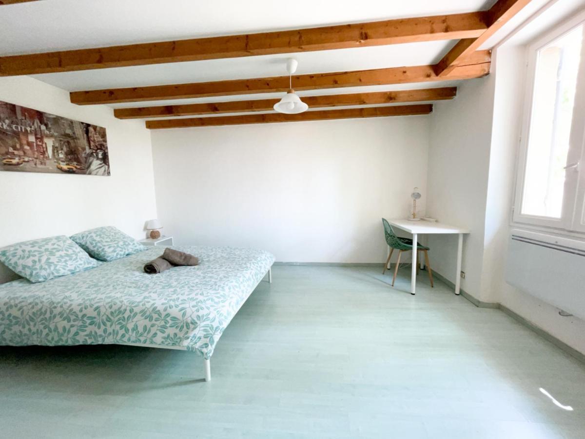 Spacieux Duplex Central Avec Terrasse Tropezienne Salon-de-Provence Exteriör bild