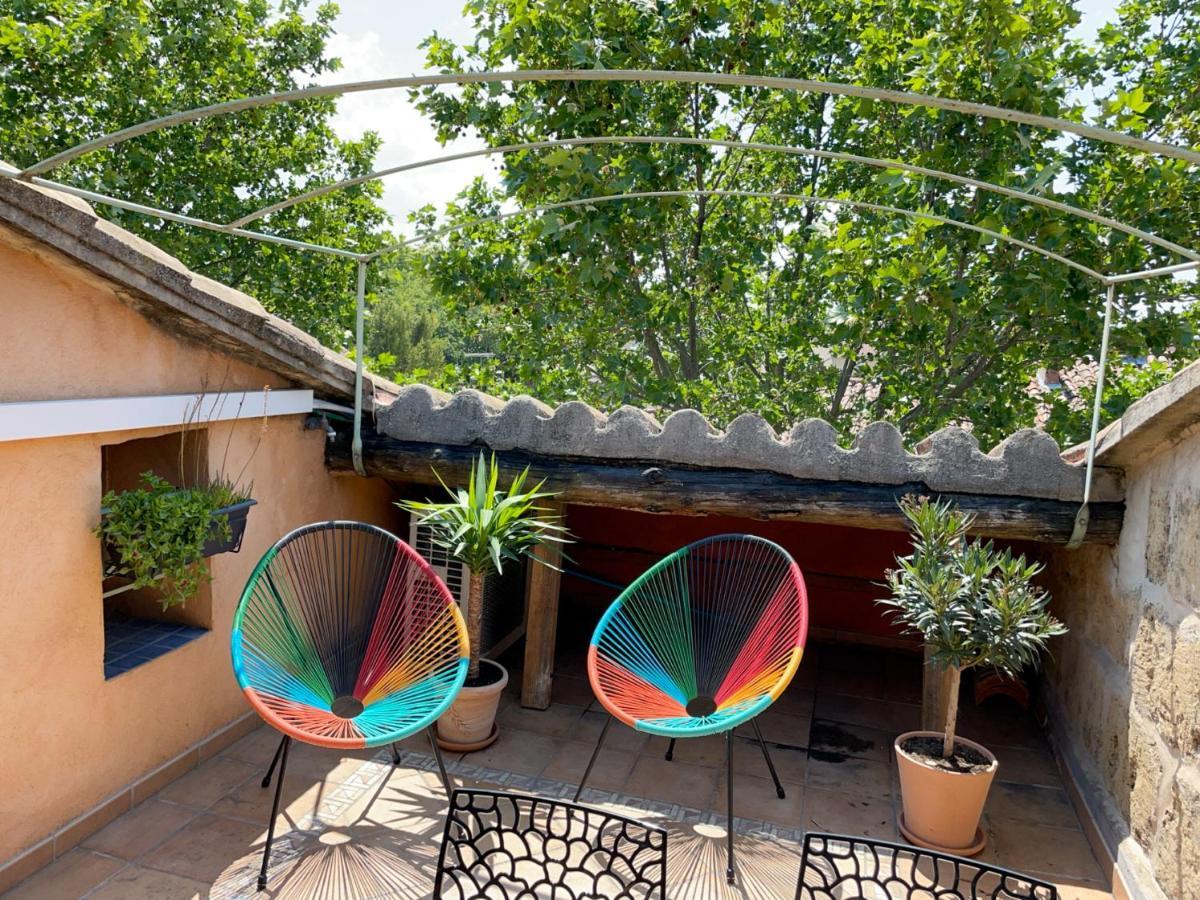 Spacieux Duplex Central Avec Terrasse Tropezienne Salon-de-Provence Exteriör bild